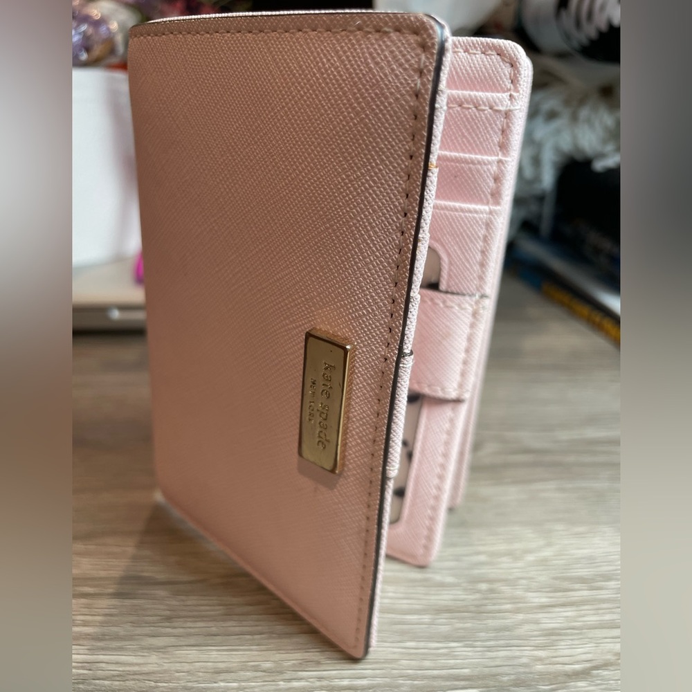 Kate Spade Wallet - Picture 4 of 10